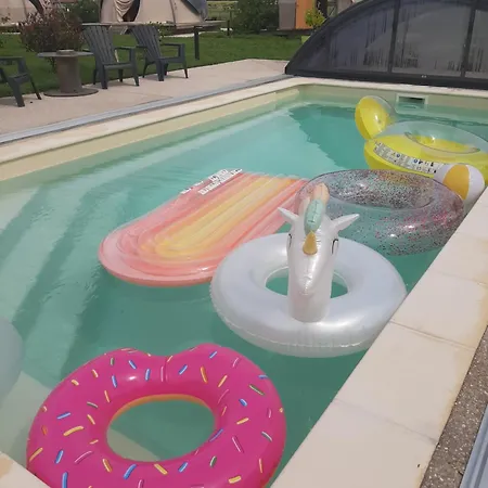 Des Bulles * Bailly-le-Franc